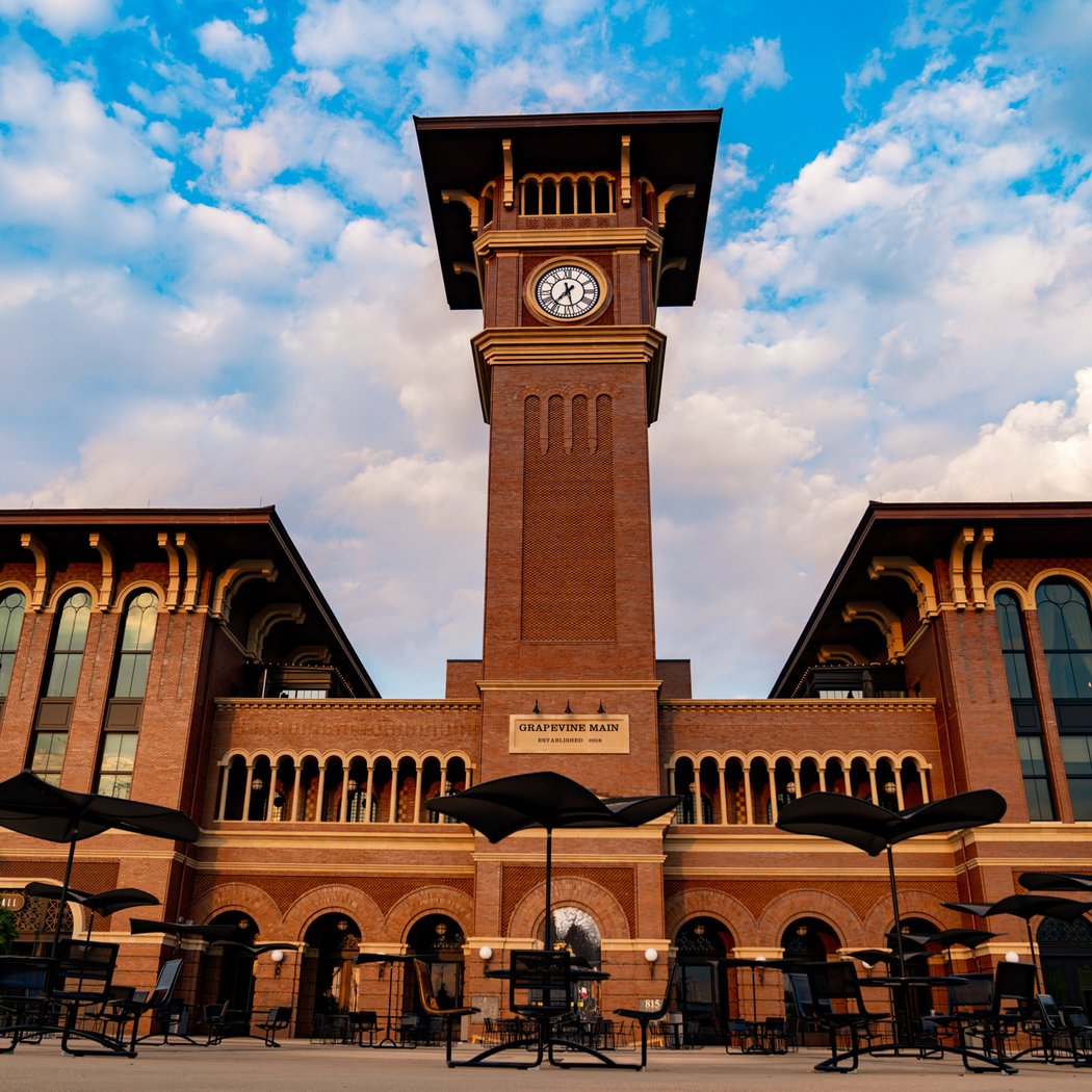 Grapevine Visitor Information Center 2